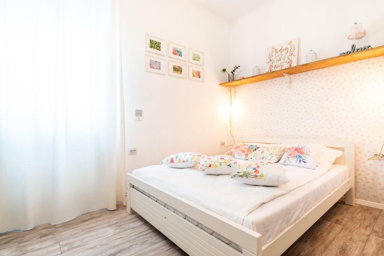 Bonton Apartments Sibiu Buitenkant foto